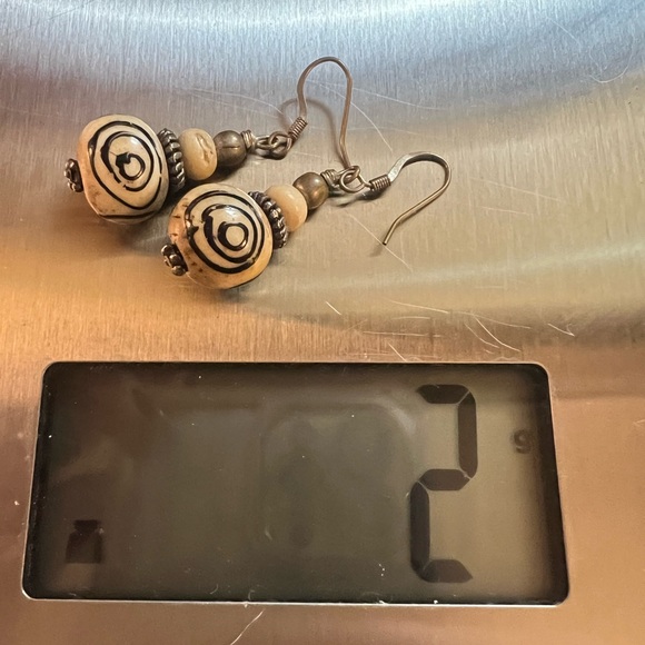 African Tribal Handmade Dangle Earrings. - Picture 6 of 6